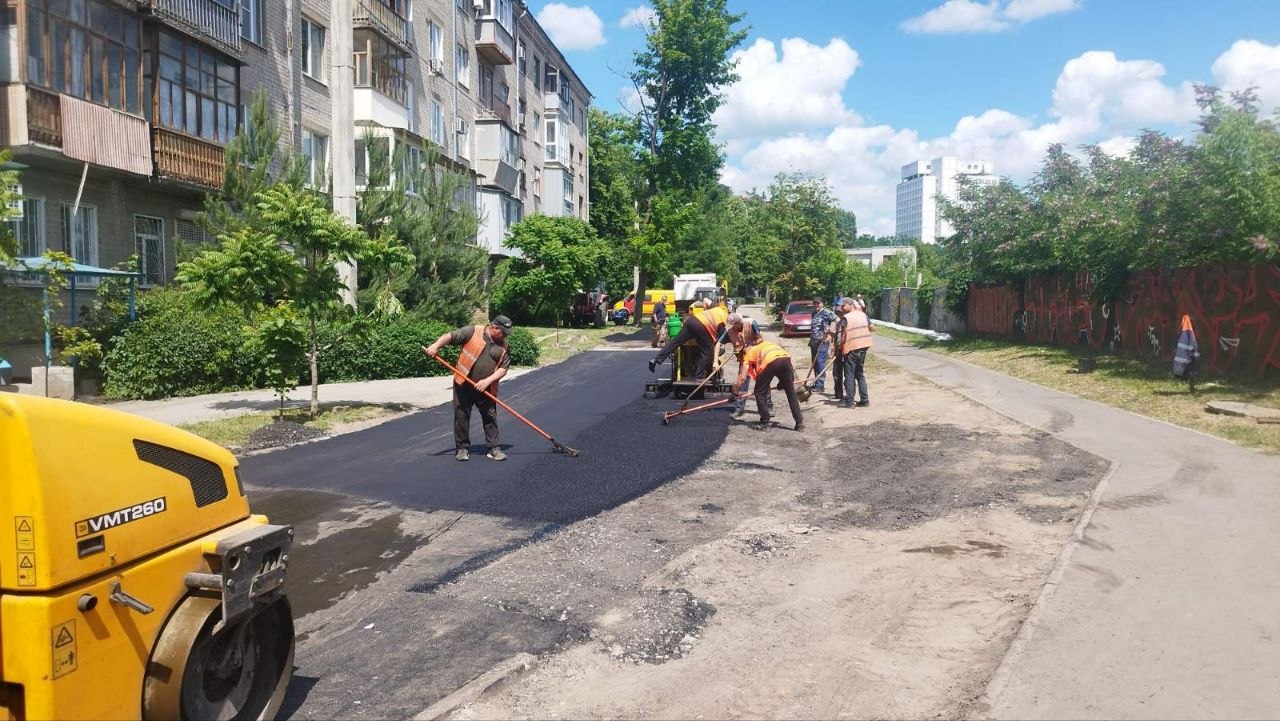 Новини Харкова: Дорожні роботи охопили десятки вулиць